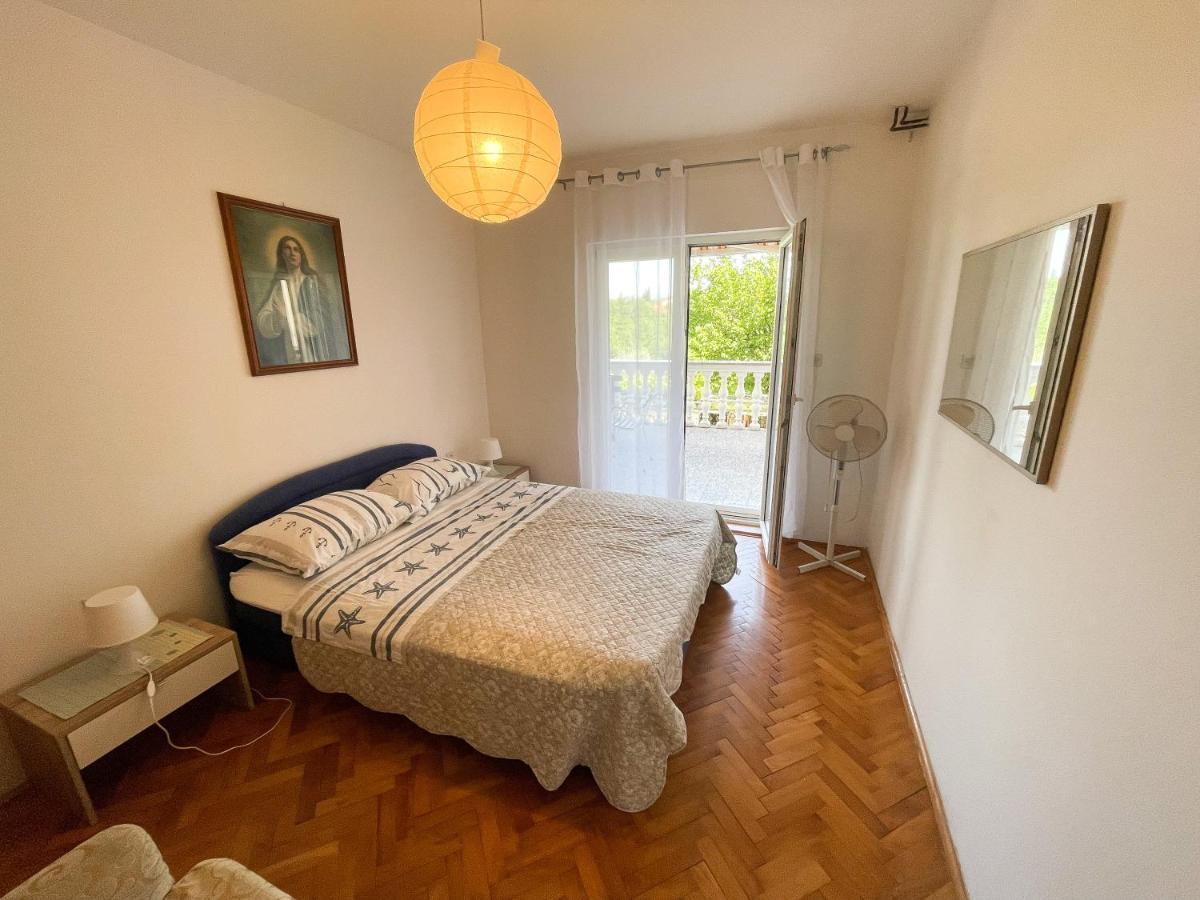 Apartmani Leonarda Jadranovo Exterior photo