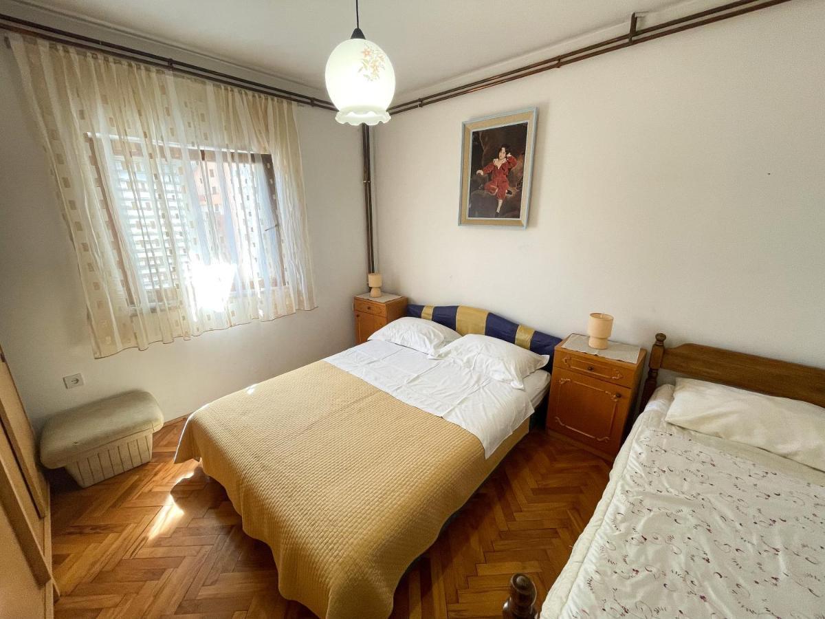 Apartmani Leonarda Jadranovo Exterior photo