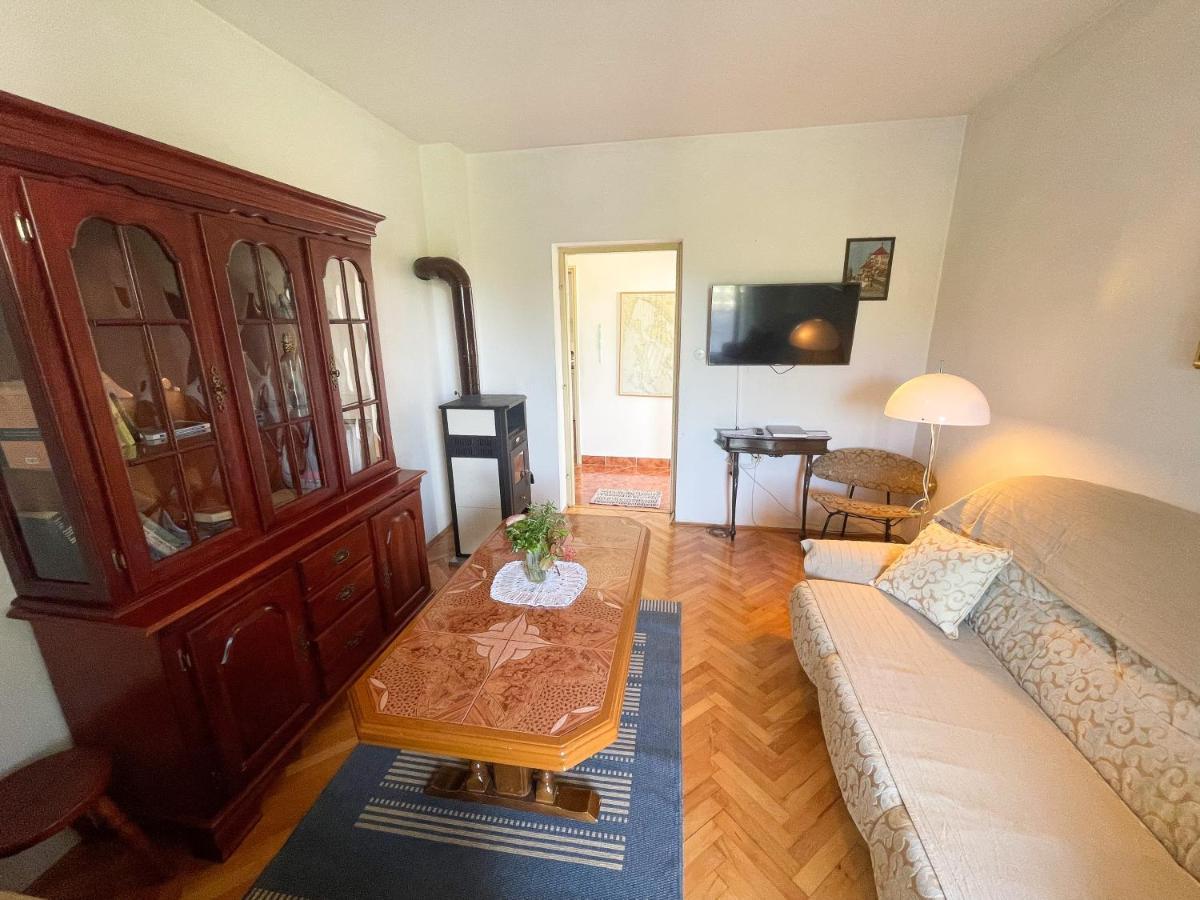 Apartmani Leonarda Jadranovo Exterior photo